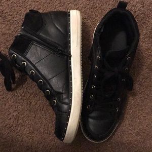 Black Aldo sneakers